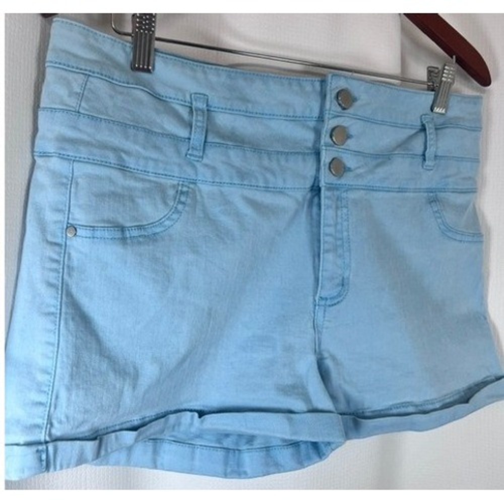 Sapphire Ink Women 17 Light Wash Denim Shorts High Waisted Cuffed Stretch EUC - Picture 3 of 6